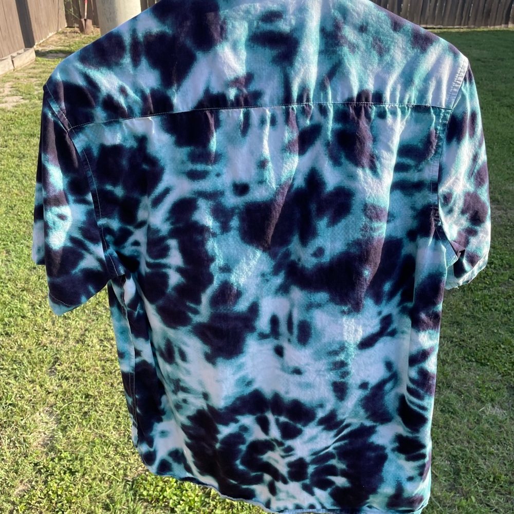 Mens sunrise kingdom blue tie dye button down shirt - Picture 7 of 17